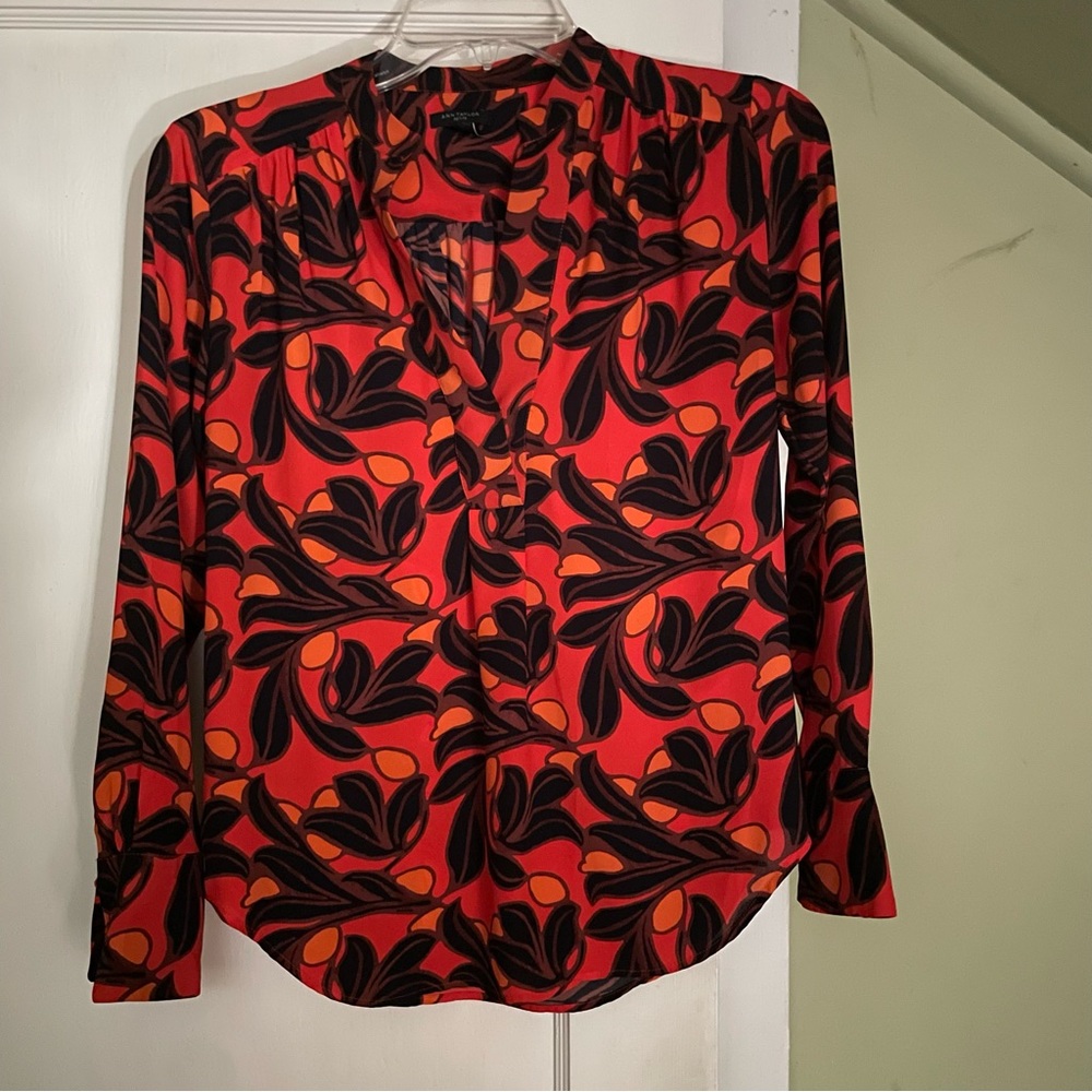 Ann Taylor Red Orange and Black Floral Blouse Size XXS PETITE